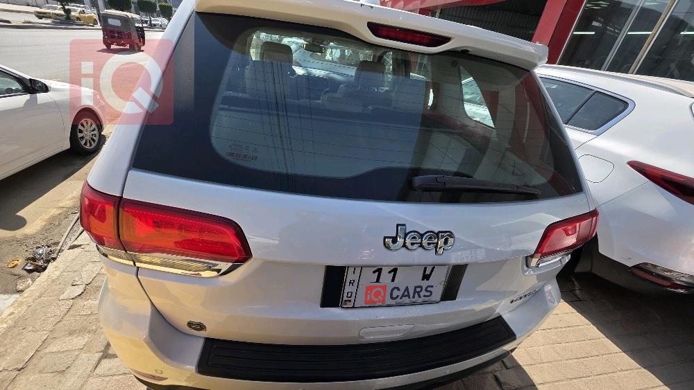 جيب جراند شيروكي